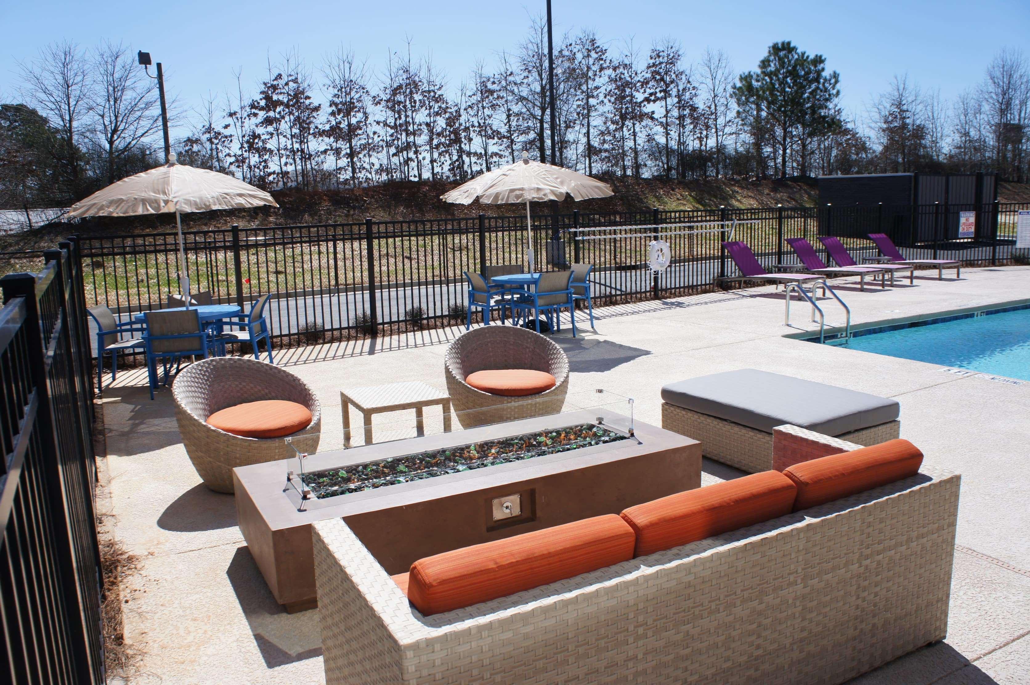 La Quinta Inn & Suites By Wyndham Braselton Exteriér fotografie