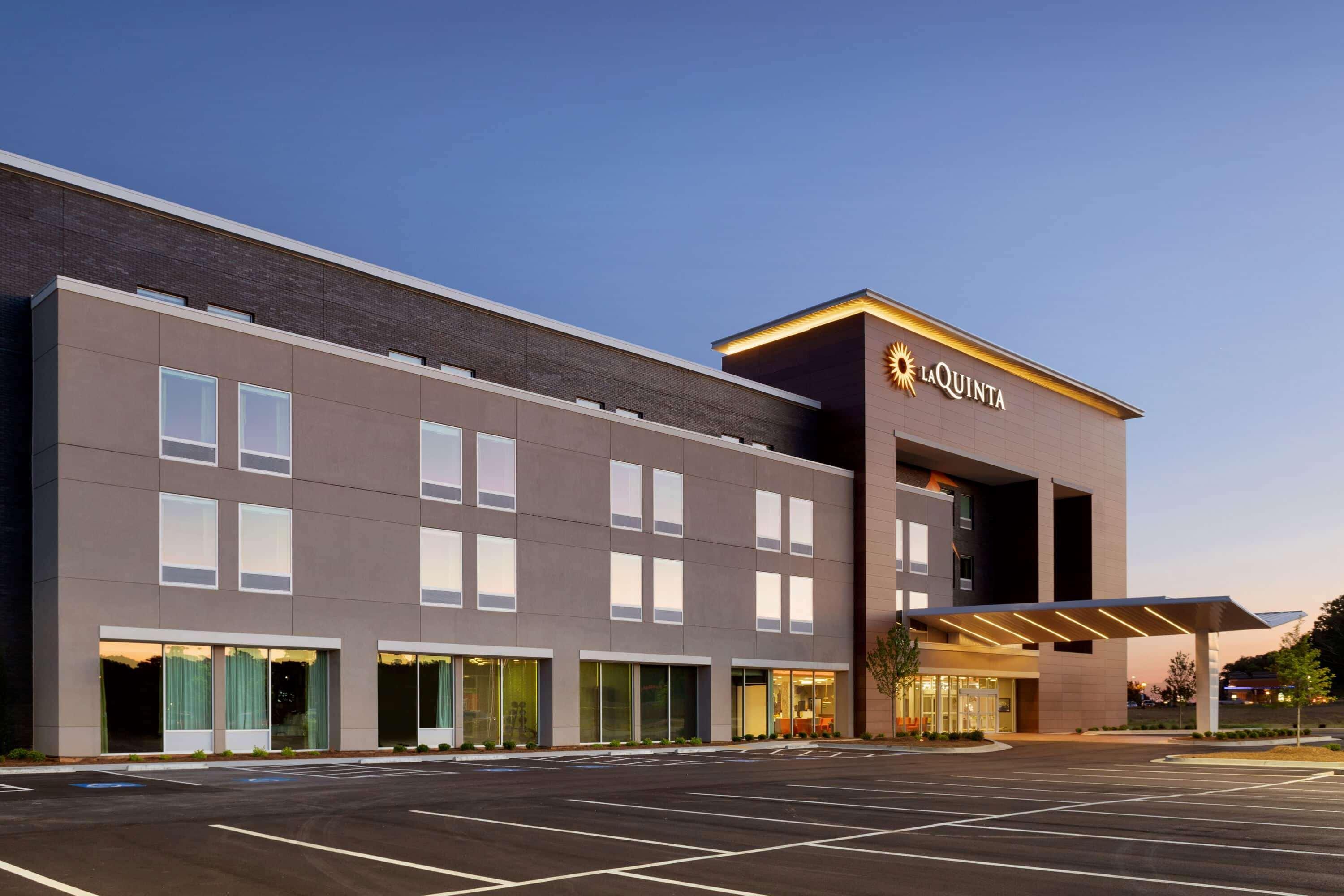 La Quinta Inn & Suites By Wyndham Braselton Exteriér fotografie